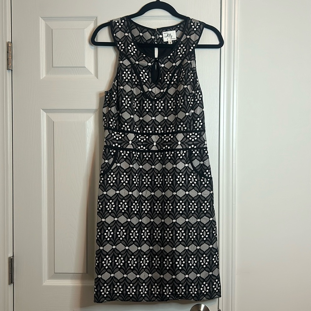 Milly size 8 100% silk shell dress